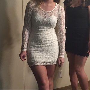 long sleeve Bodycon White lace dress
